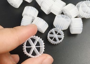 주문 긴 사용 기간 MBBR 바이오 셀 필터 매체 0.96g/cm3 - 0.98g/cm3 밀도 online manufacture