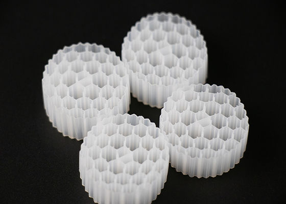 주문 화이트 컬러 HDPE 재료 38 홀 MBBR 캐리어 버진 PE online manufacture