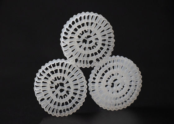 주문 처녀 HDPE 물질 MBBR 바이오 미디어 흰색 및 25 * 4mm 크기 높은 표면 MBBR online manufacture
