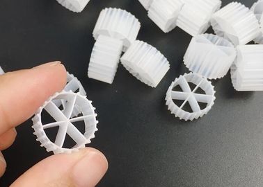 좋은 충격 저항성 HDPE MBBR 연못용 칼드네스 필터 매체
