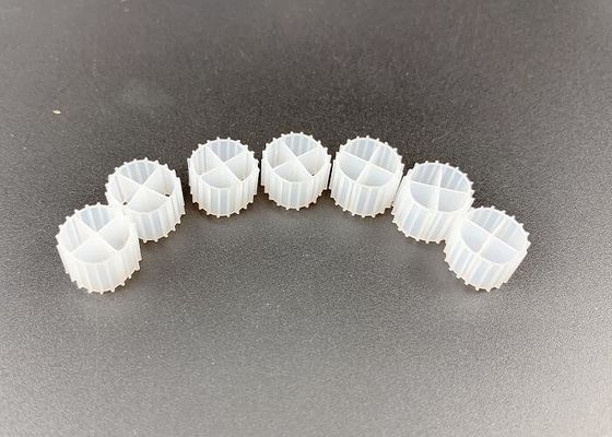 비트리피를 제거하기 위한 처녀 HDPE 흰색 11MM 바이오 필터 미디어