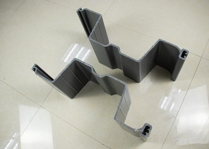 플라스틱 Pvc 회색 UPVC 잎 쌓기