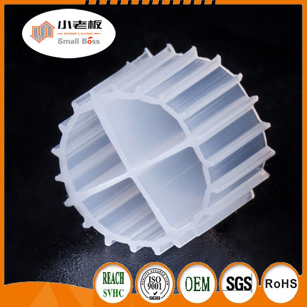 인기 있는 11*7mm 흰색 및 처녀 HDPE 재료 MBBR 생체 공 수족관