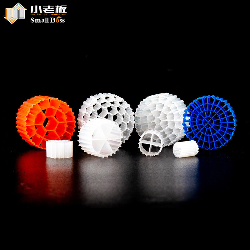 액티브 폼 MBBR 바이오매스 필터 25*10mm 38 방 수산 삼킨 육지 기반 수산업 떠있는 운반기