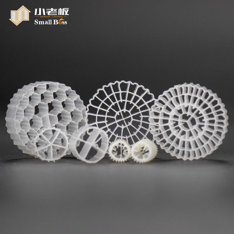 플라스틱 블랙 컬러 코이 칼드네스 필터 매체 수산업에 좋은 충격 저항성