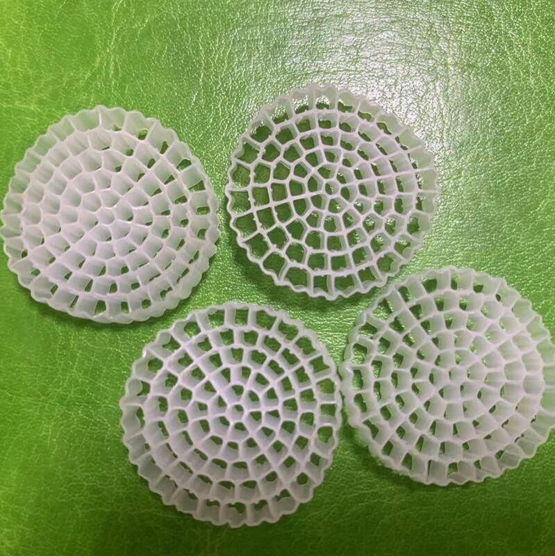 PE79S 1600m2/m3 하수처리를 위한 떠있는 운반기 MBBR 필터 매체