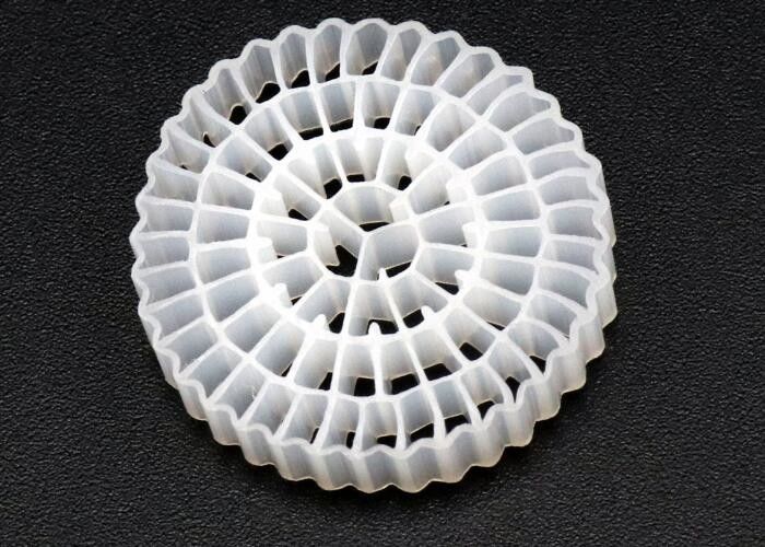 바이오 필름 성장 빠른 K1 마이크로 필터 매체 25 * 10mm 모든 다채로운 HDPE 칼드네스