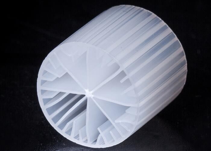Virgin HDPE Material MBBR 바이오 파이프 필터 매체 Anaerobic 탱크 15*15mm 크기
