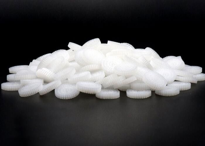 고효율의 떠 있는 연못 바이오 볼 필터 매체 수족관