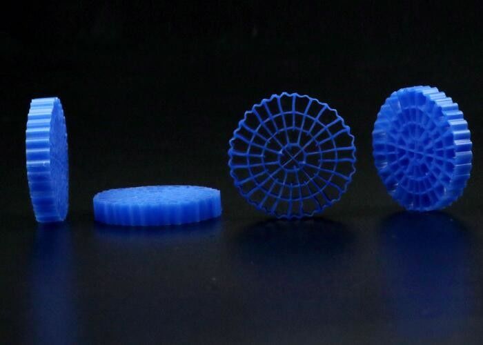 버진 HDPE 물질 MBBR 바이오 미디어 K5 IFAS 장비용 25*4mm 크기의 흰색