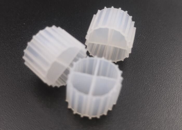 환경 코이 연못 BIO 필터 미디어 생체 세포 새우 재배 RAS를위한 뜨거운 곰팡이