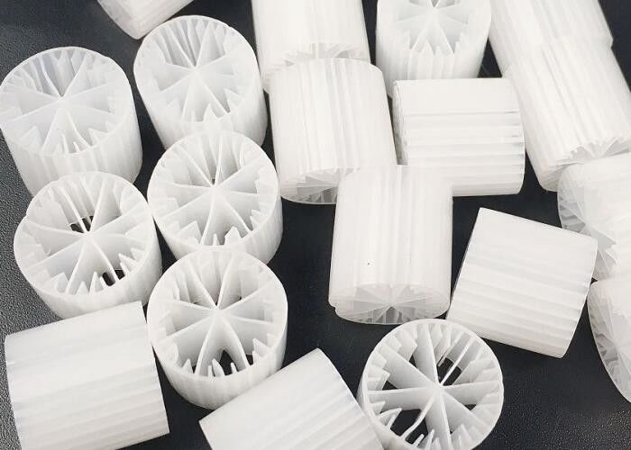 아에로빅 탱크 15*15mm ifas 프로세스 MBBR 바이오 볼 장수 hdpe 친환경 필터 매체