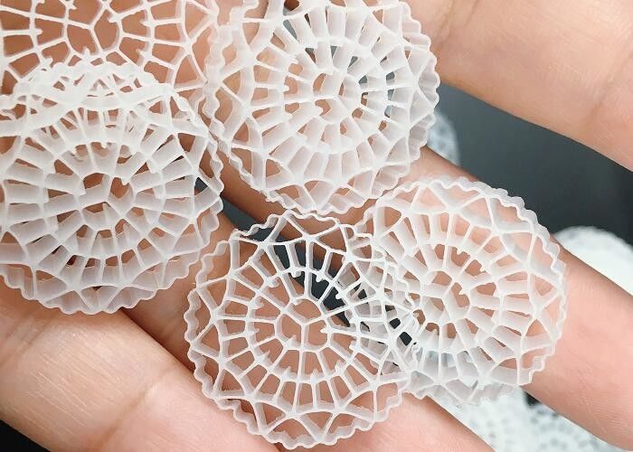 공간 절감 MBBR 바이오 파이프 플리터 미디어 PE63 폐수 처리 / RAS 백색 A2/O 기술