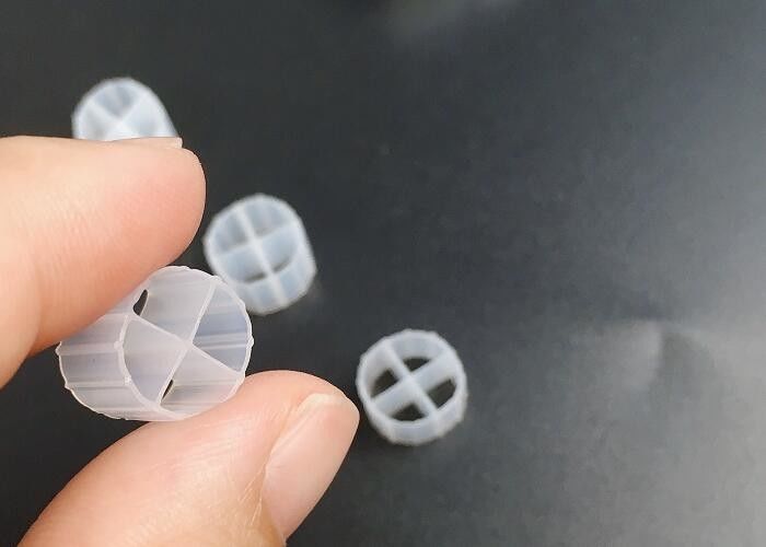 HIPS 흰색 플라스틱 바이오 미디어, 이동 침대 바이오 필터 12*9mm 크기