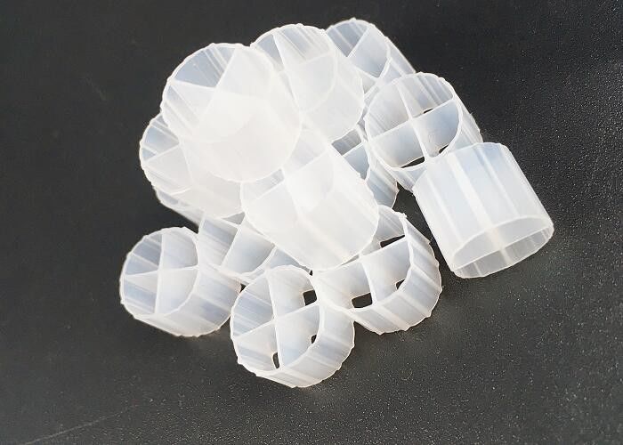 mbbr hdpe로 만든 하수 처리용 플라스틱 koi 웅덩이 떠 있는 바이오 미디어