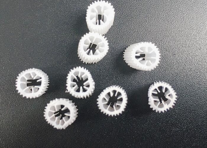 공간 절약 플라스틱 부동 필터 매체 칼드네스 바이오 필터 매체