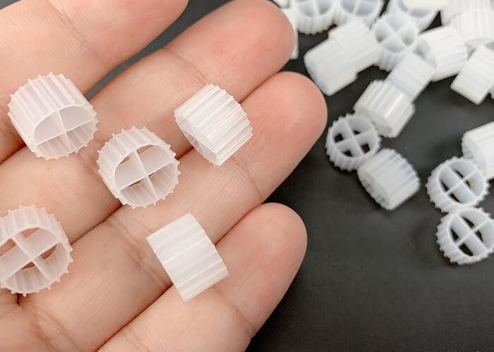 11*7mm MBBR 바이오 필터 매체 K1 흰색과 처녀 HDPE 물질