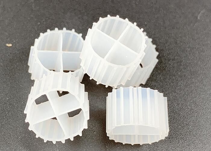 화이트 컬러 MBBR 미디어 바이오 필름 수송기 슈퍼 디카버라이제이션 및 처녀 HDPE 재료