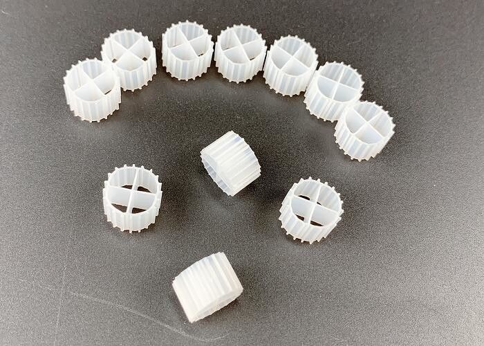 비트리피를 제거하기 위한 처녀 HDPE 흰색 11MM 바이오 필터 미디어