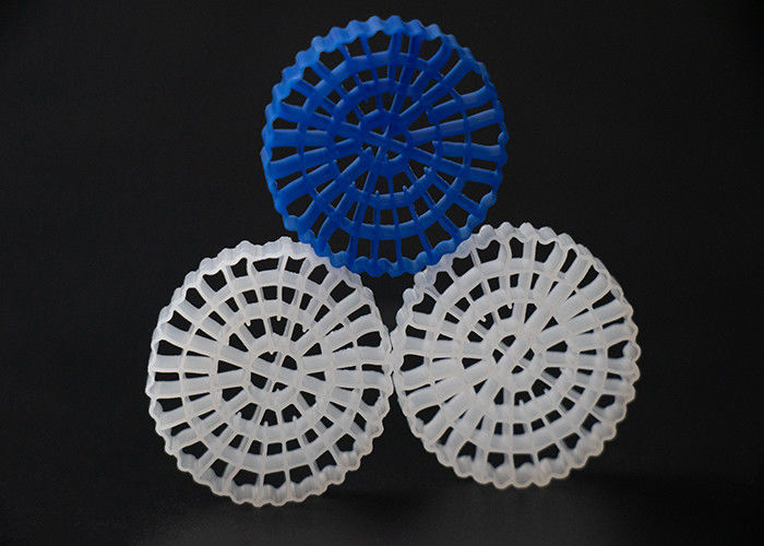 하수 처리 플라스틱 필터 매체 MBBR HDPE 바이오모버 큰 1200 m2/m3 표면 면적 IFAS 장비