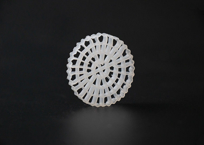 흰색 Hdpe RAS Fda 칼드네스 필터 매체 0.97g/Cm3 밀도