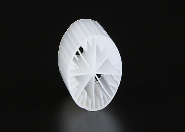 흰색 MBBR 필터 매체 15*15mm 크기 폐수 처리용 HDPE 물질