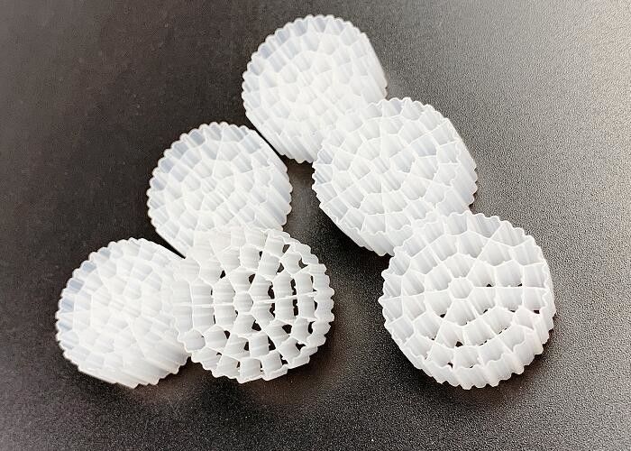 플라스틱 바이오 미디어 공기 장비 IFAS MBBR K1 필터 미디어 흰색